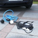 Kabel zasilający i ładowarka samochodowa BMW i3